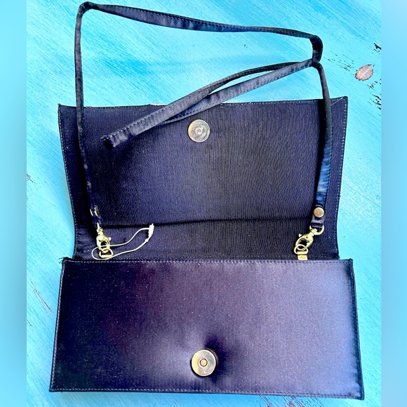 💥NWT💥Frenchy of California by Robert Ferenc Snakeskin & Satin Vintage Clutch💥 - Picture 11 of 12